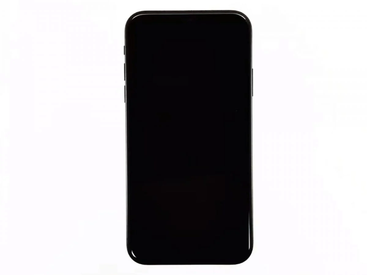 iPhone con pantalla en negro