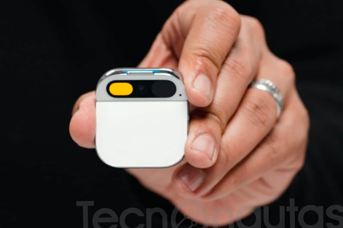 AI-Pin