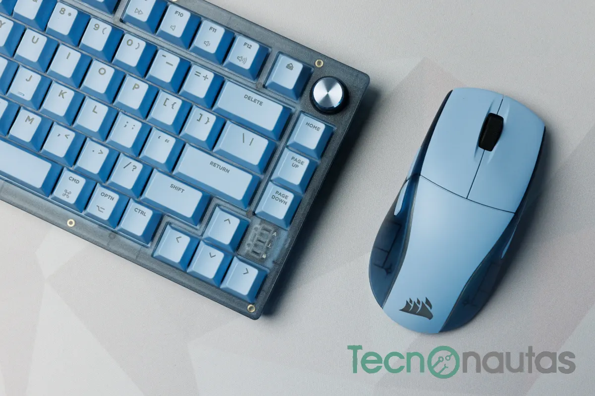 teclado y raton Corsair para Mac